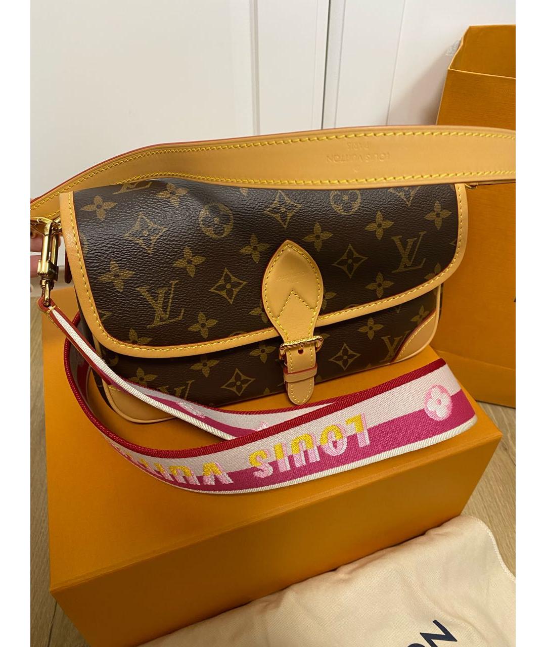 LOUIS VUITTON Коричневая кожаная сумка через плечо, фото 7