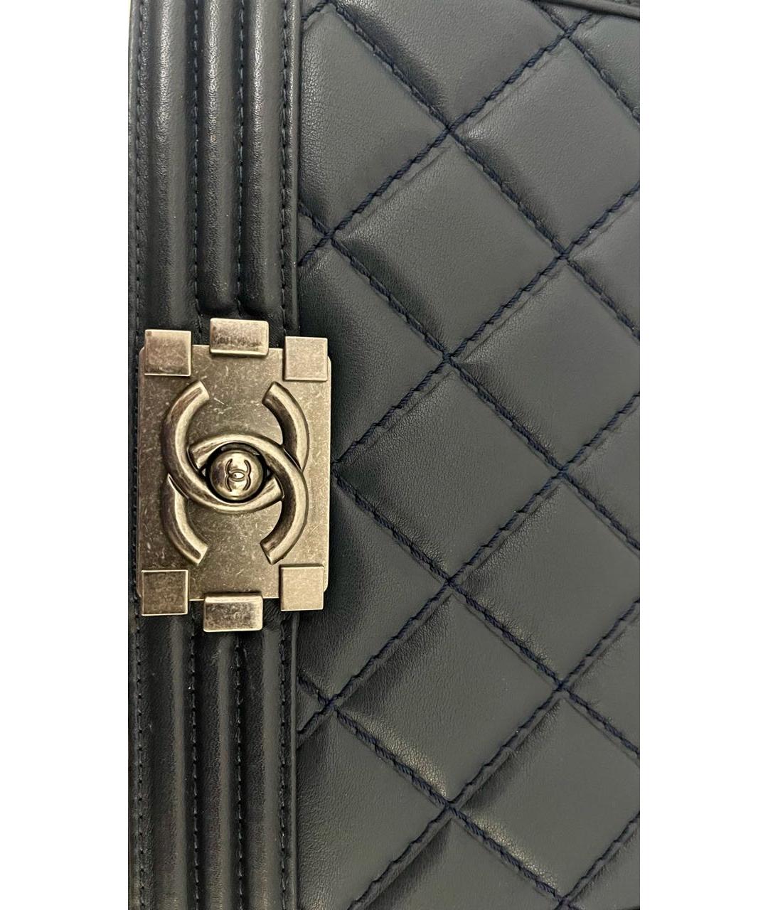 CHANEL Темно-синяя кожаная сумка через плечо, фото 6