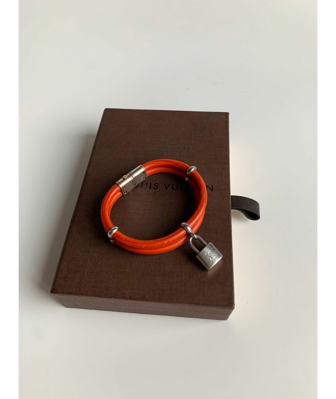 LOUIS VUITTON PRE-OWNED Оранжевый кожаный браслет, фото 5