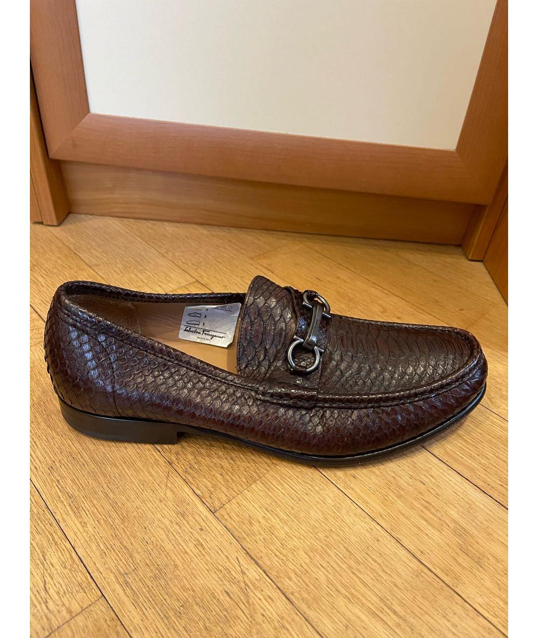 FERRAGAMO Коричневые кожаные мокасины, фото 7