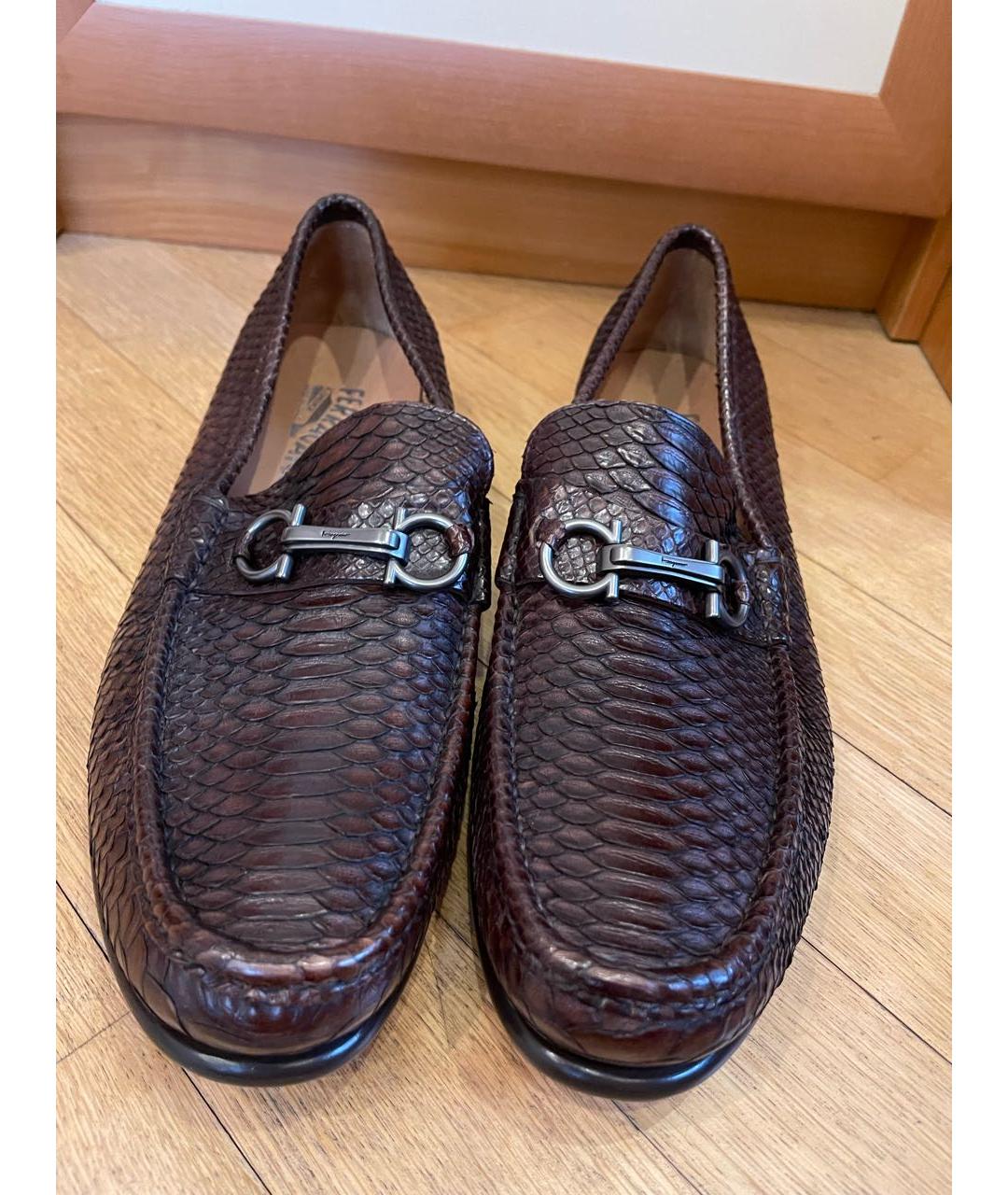 FERRAGAMO Коричневые кожаные мокасины, фото 4
