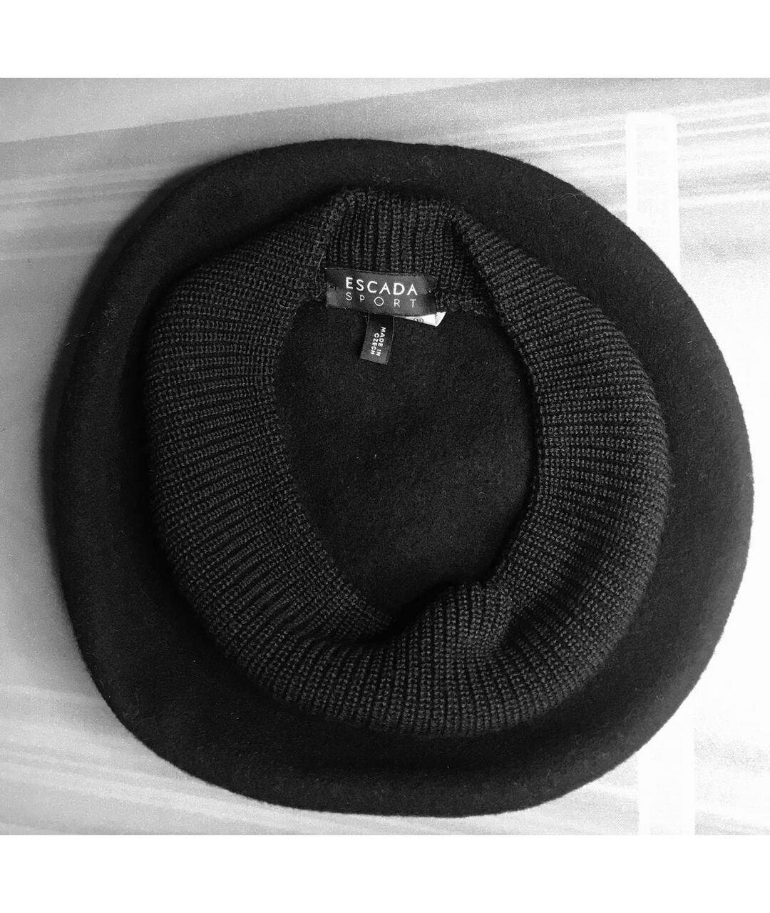 ESCADA Черная шерстяная шапка, фото 2