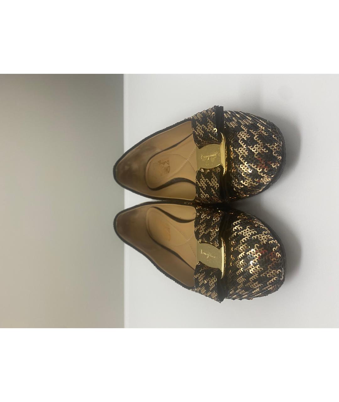 FERRAGAMO Золотые балетки, фото 2