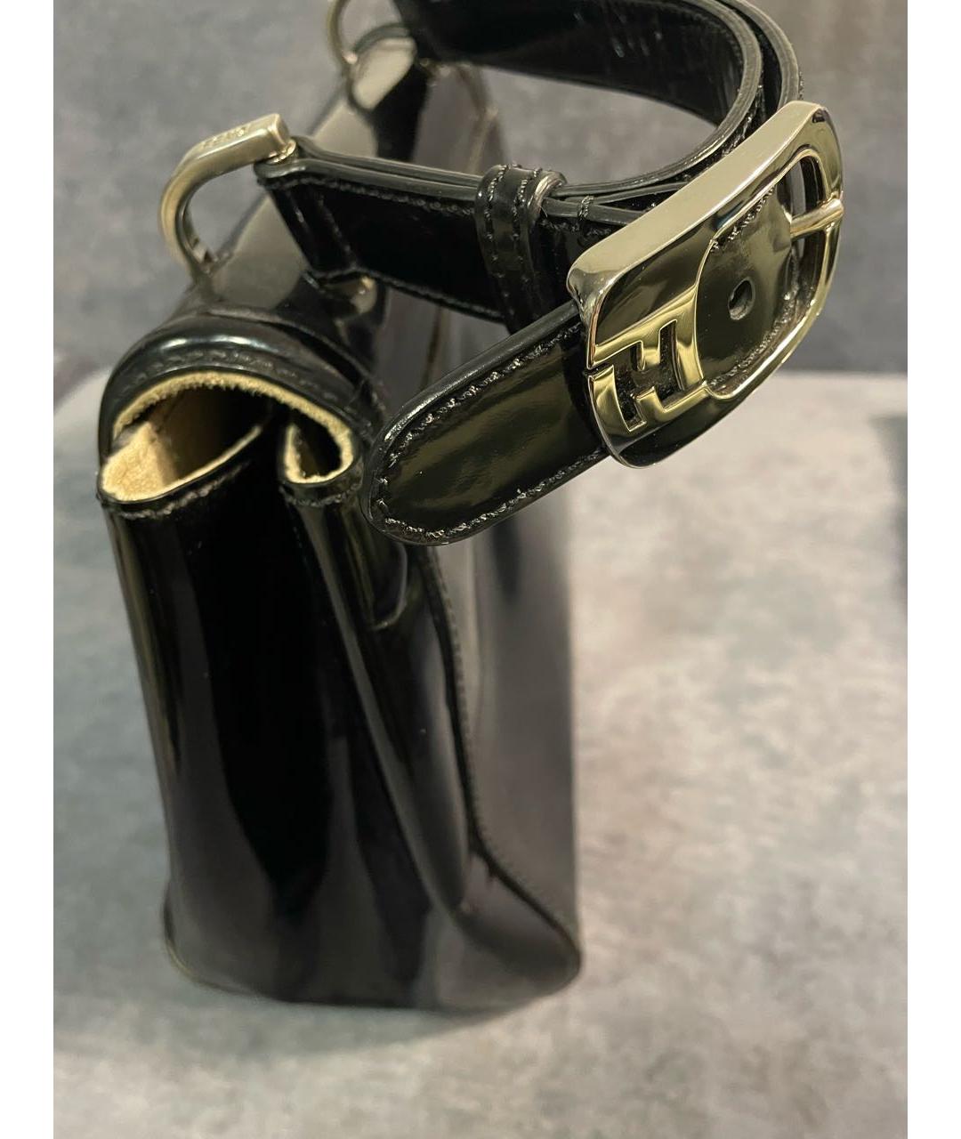 FENDI Черная сумка с короткими ручками из лакированной кожи, фото 3