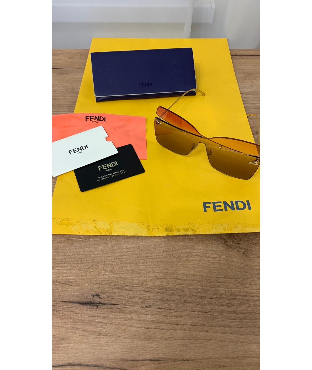 FENDI Коралловые пластиковые солнцезащитные очки, фото 3