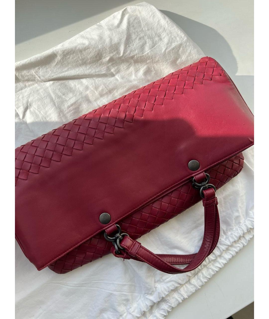 BOTTEGA VENETA Бордовая кожаная сумка с короткими ручками, фото 4