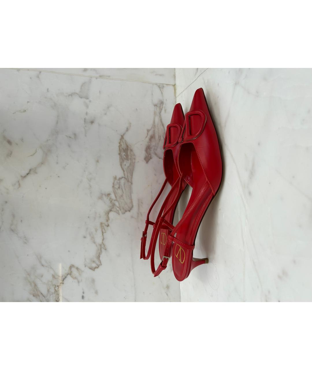 VALENTINO Красные кожаные лодочки на низком каблуке, фото 7