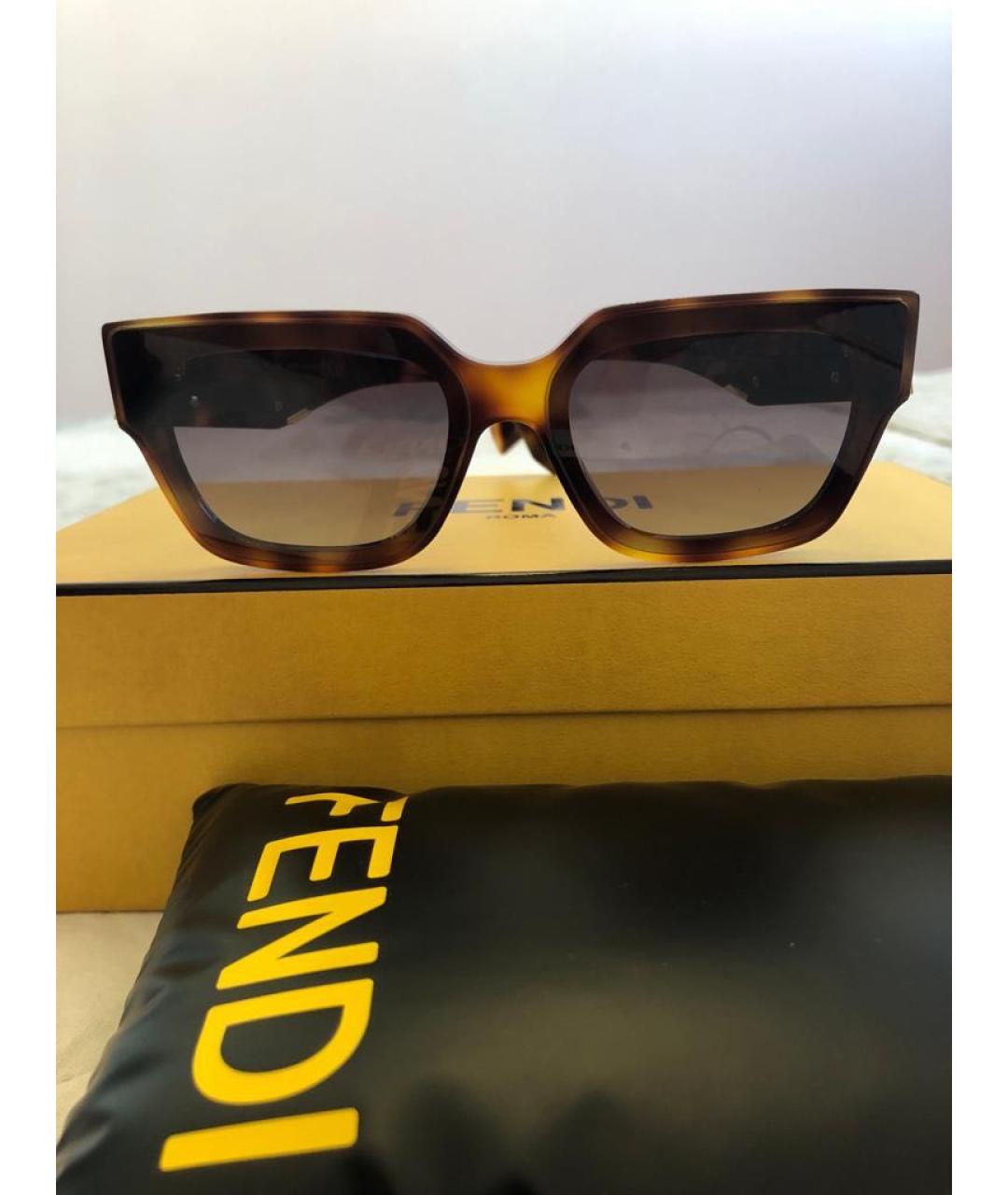 FENDI Пластиковые солнцезащитные очки, фото 7