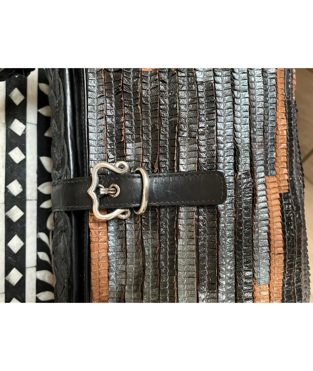 BOTTEGA VENETA Коричневая кожаная сумка с короткими ручками, фото 8