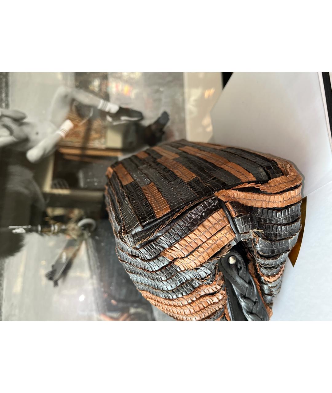 BOTTEGA VENETA Коричневая кожаная сумка с короткими ручками, фото 7