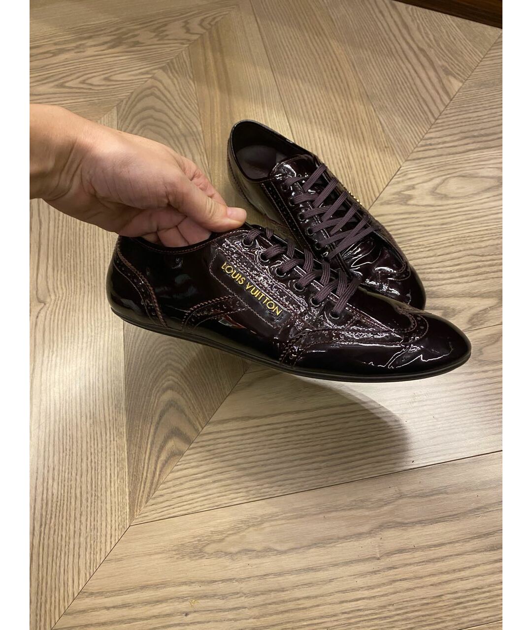 LOUIS VUITTON PRE-OWNED Бордовые кроссовки из лакированной кожи, фото 3