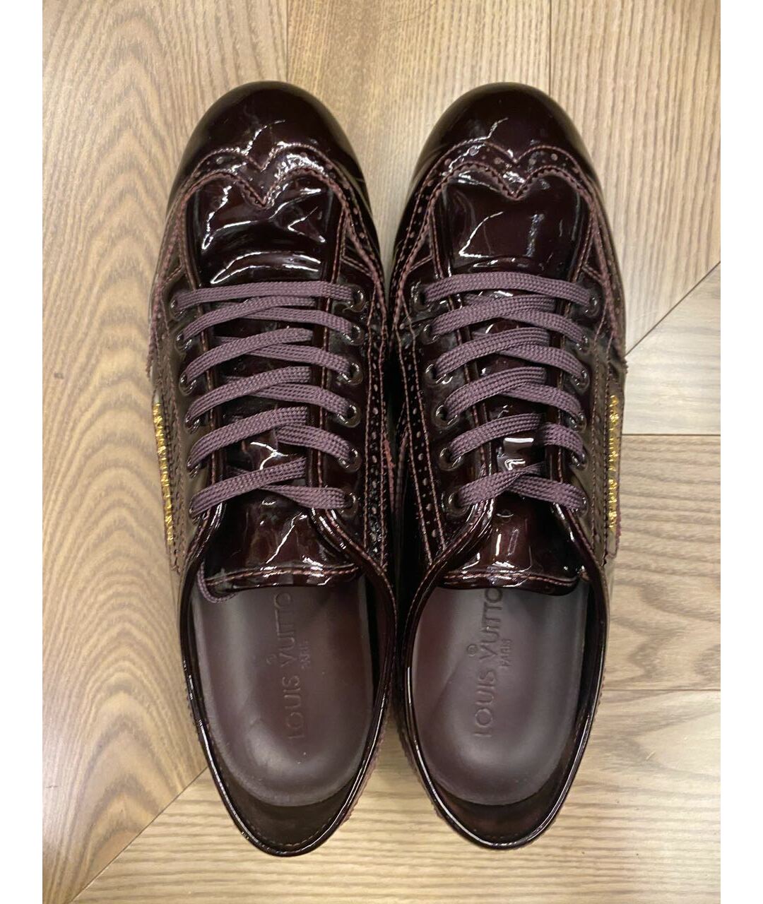LOUIS VUITTON PRE-OWNED Бордовые кроссовки из лакированной кожи, фото 2