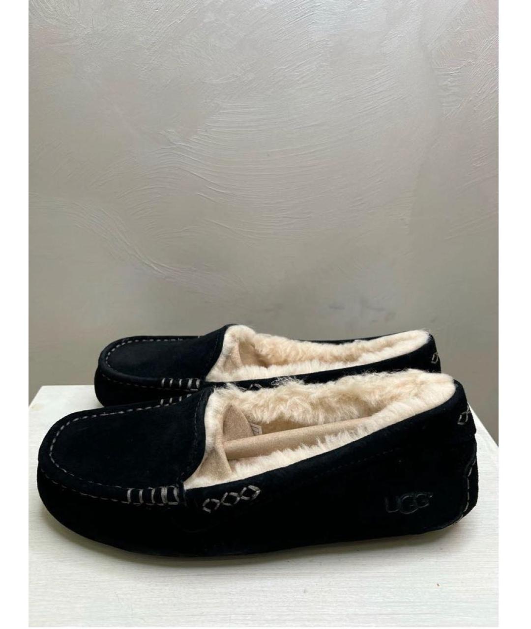 UGG AUSTRALIA Черные замшевые мокасины, фото 2