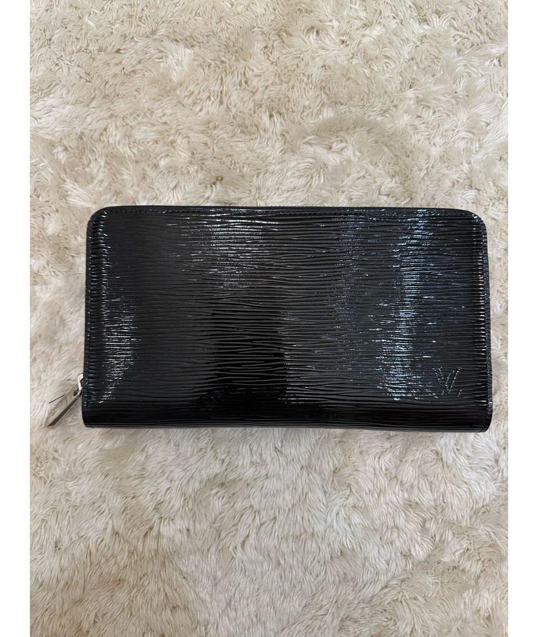 LOUIS VUITTON PRE-OWNED Черный кошелек из лакированной кожи, фото 4