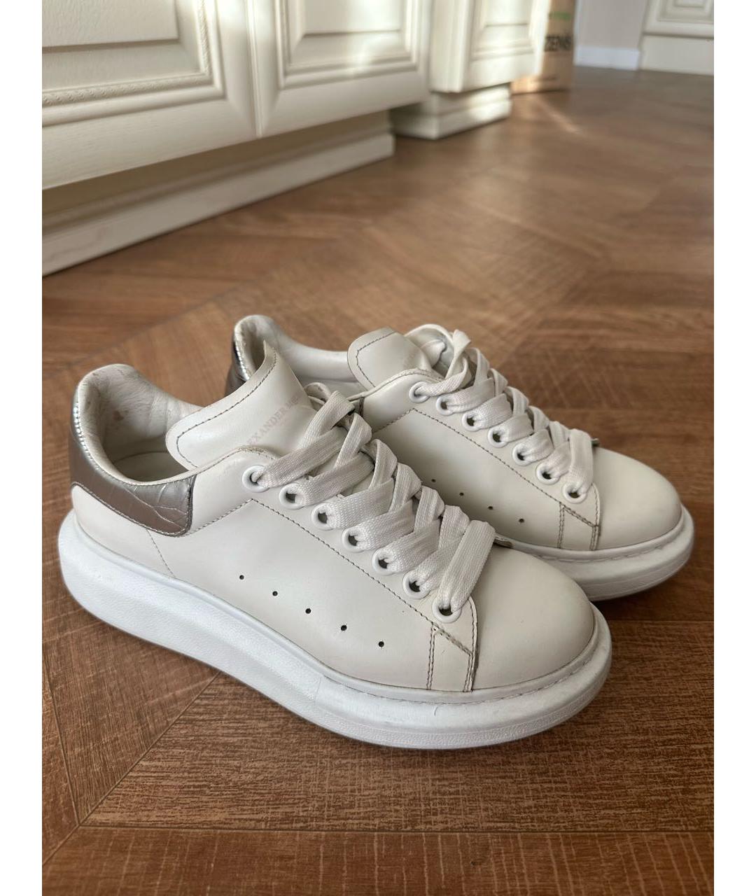ALEXANDER MCQUEEN Белые кожаные кеды, фото 2