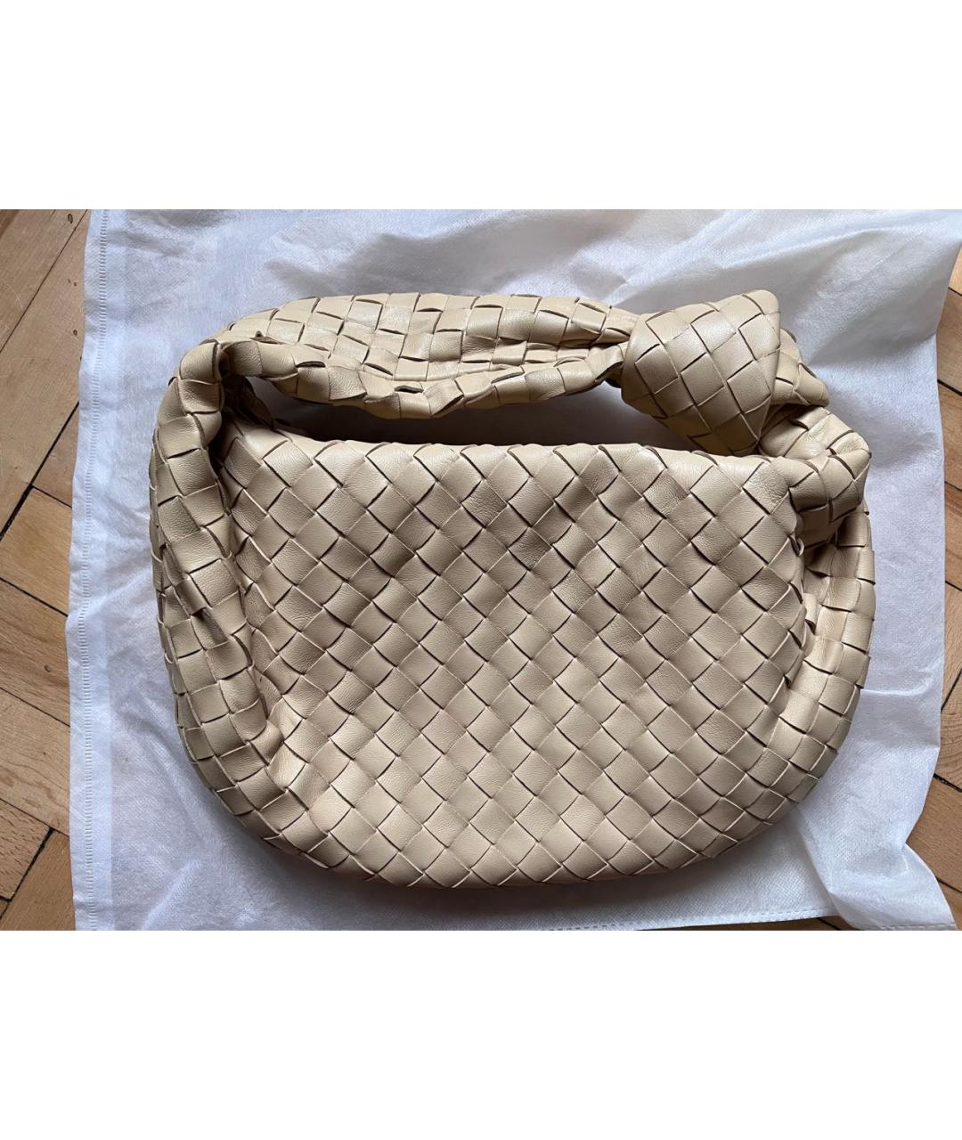 BOTTEGA VENETA Бежевая кожаная сумка с короткими ручками, фото 9