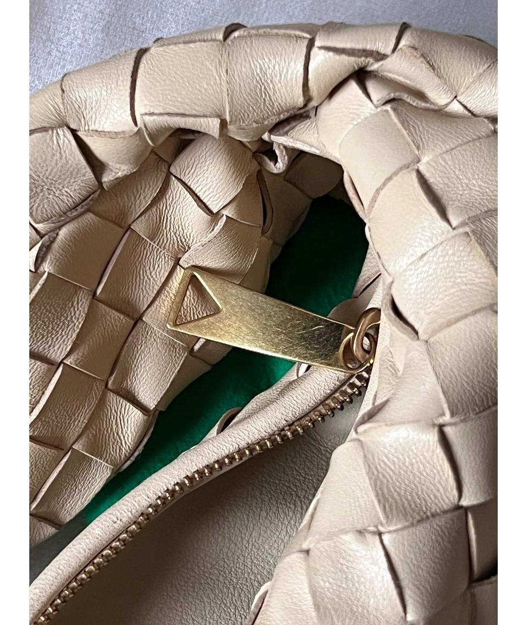 BOTTEGA VENETA Бежевая кожаная сумка с короткими ручками, фото 8