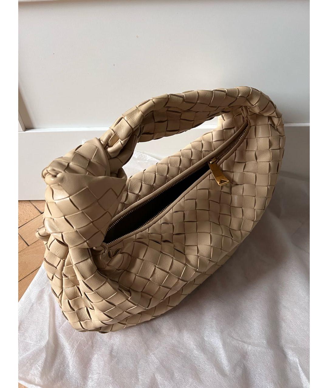 BOTTEGA VENETA Бежевая кожаная сумка с короткими ручками, фото 2