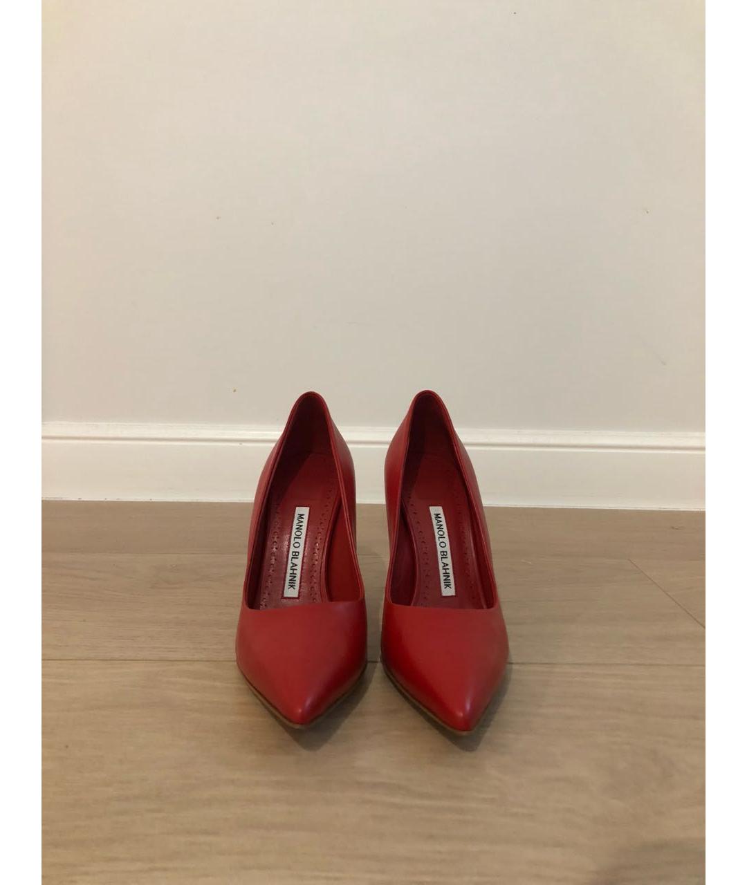 MANOLO BLAHNIK Красные кожаные туфли, фото 2