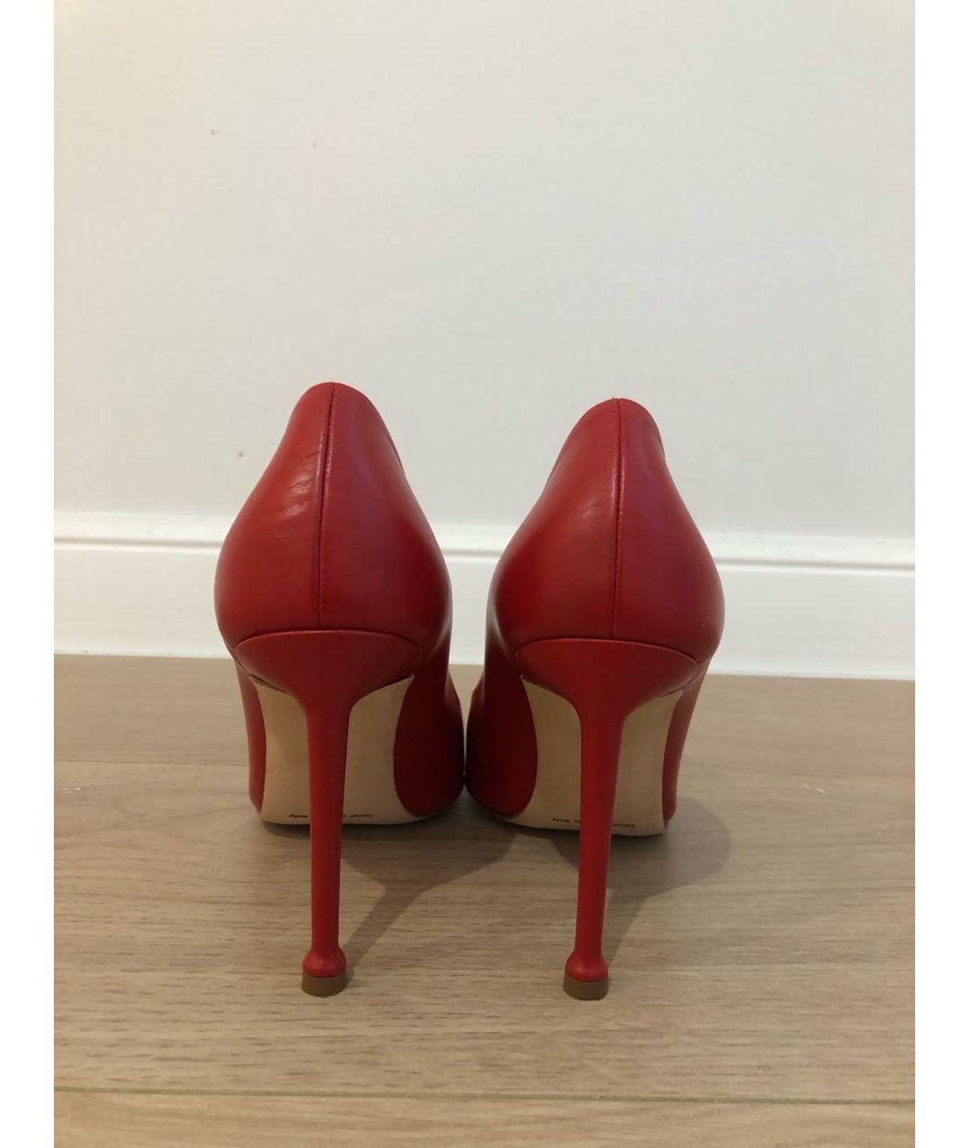 MANOLO BLAHNIK Красные кожаные туфли, фото 4