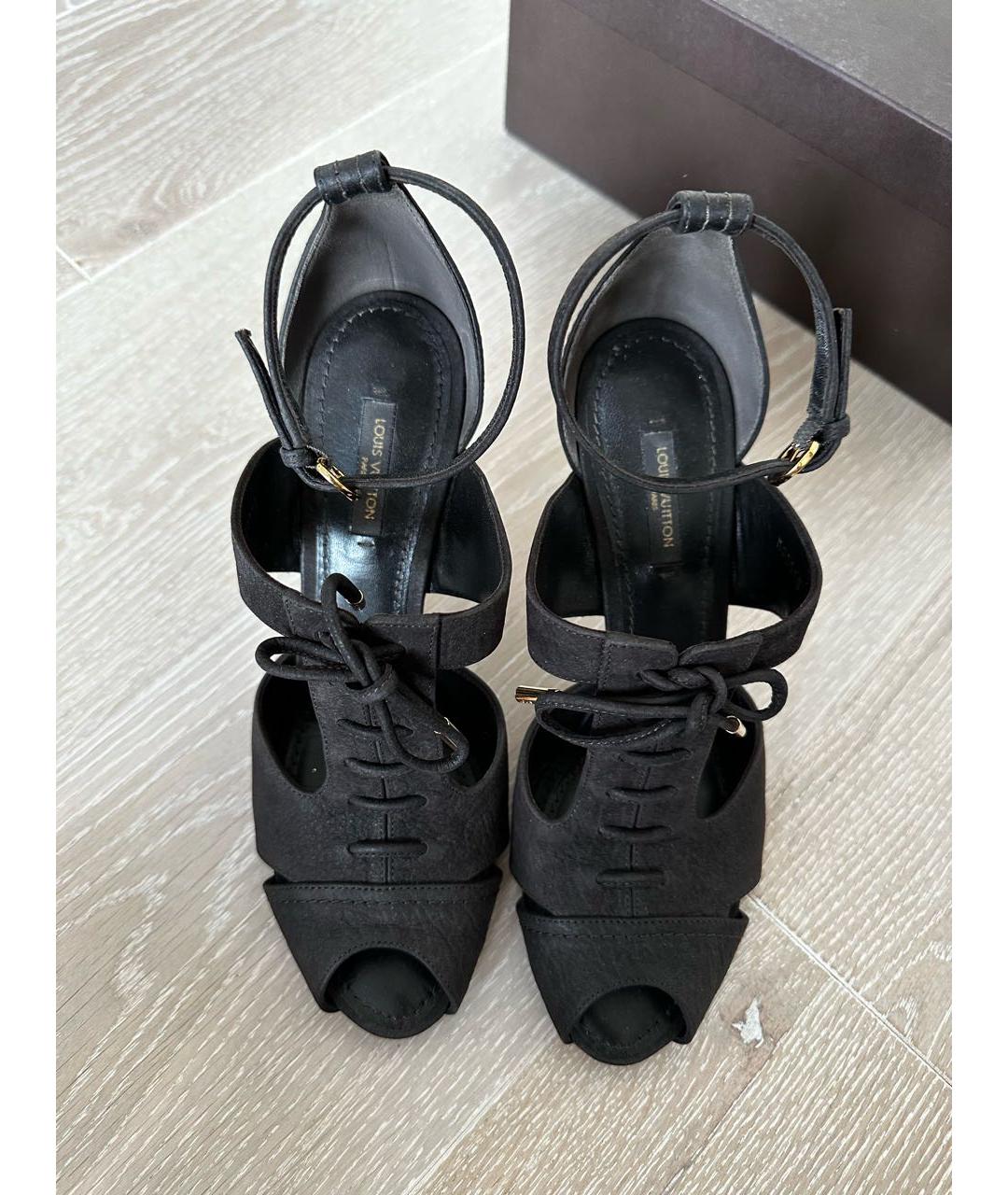 LOUIS VUITTON Коричневые кожаные босоножки, фото 3