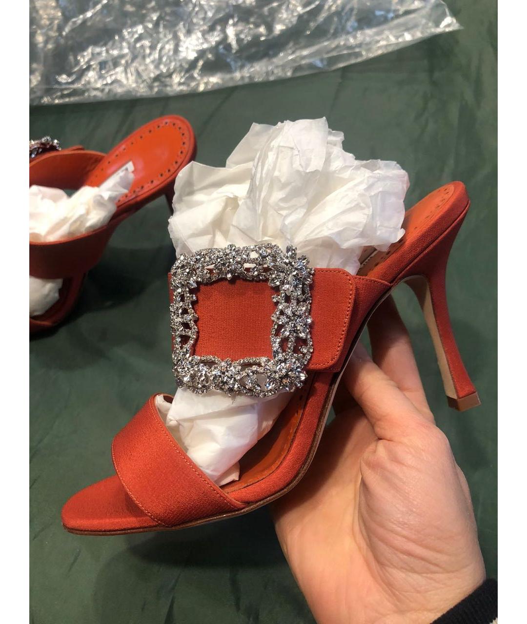 MANOLO BLAHNIK Оранжевое текстильные босоножки, фото 2