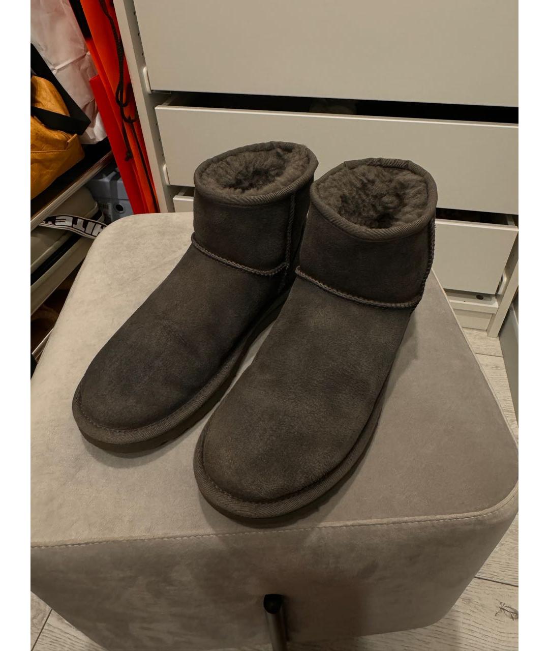 UGG AUSTRALIA Серые нубуковые ботинки, фото 3