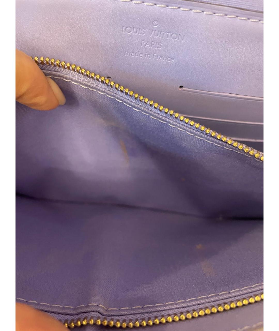 LOUIS VUITTON PRE-OWNED Фиолетовая сумка через плечо из лакированной кожи, фото 4