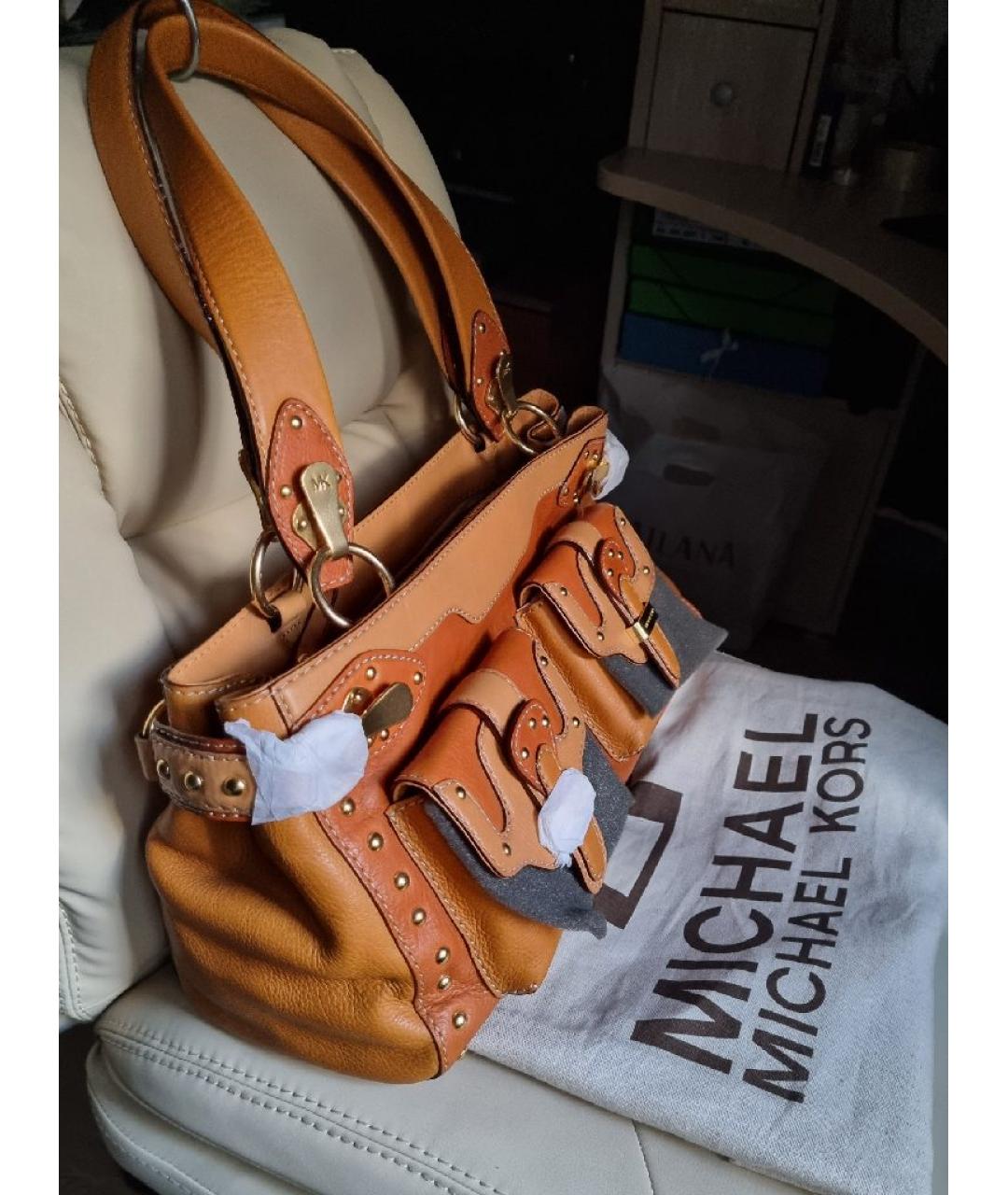 MICHAEL MICHAEL KORS Коричневая кожаная сумка с короткими ручками, фото 2