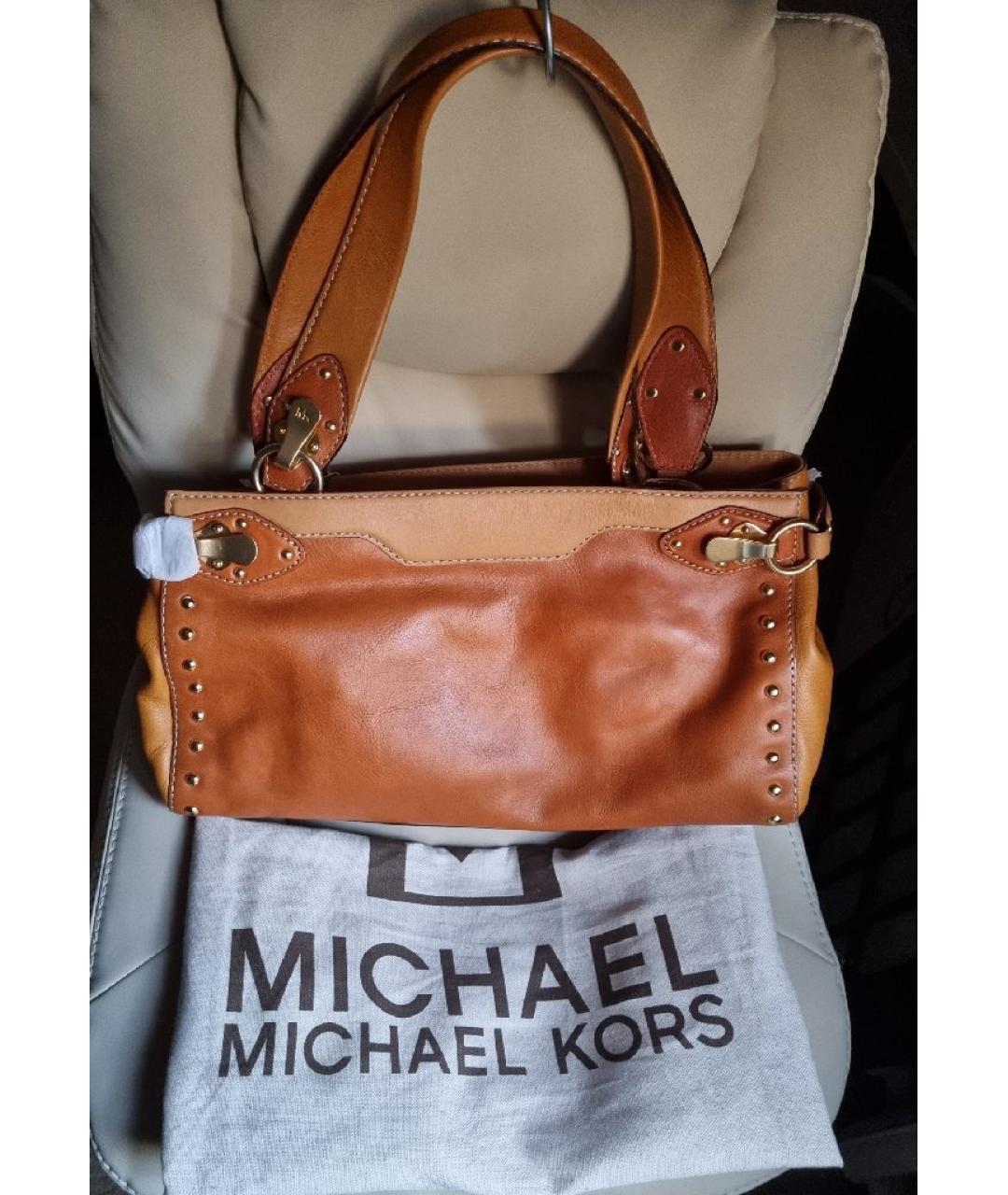 MICHAEL MICHAEL KORS Коричневая кожаная сумка с короткими ручками, фото 3