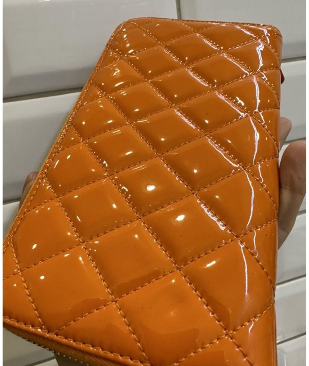 CHANEL PRE-OWNED Оранжевый кошелек из лакированной кожи, фото 3