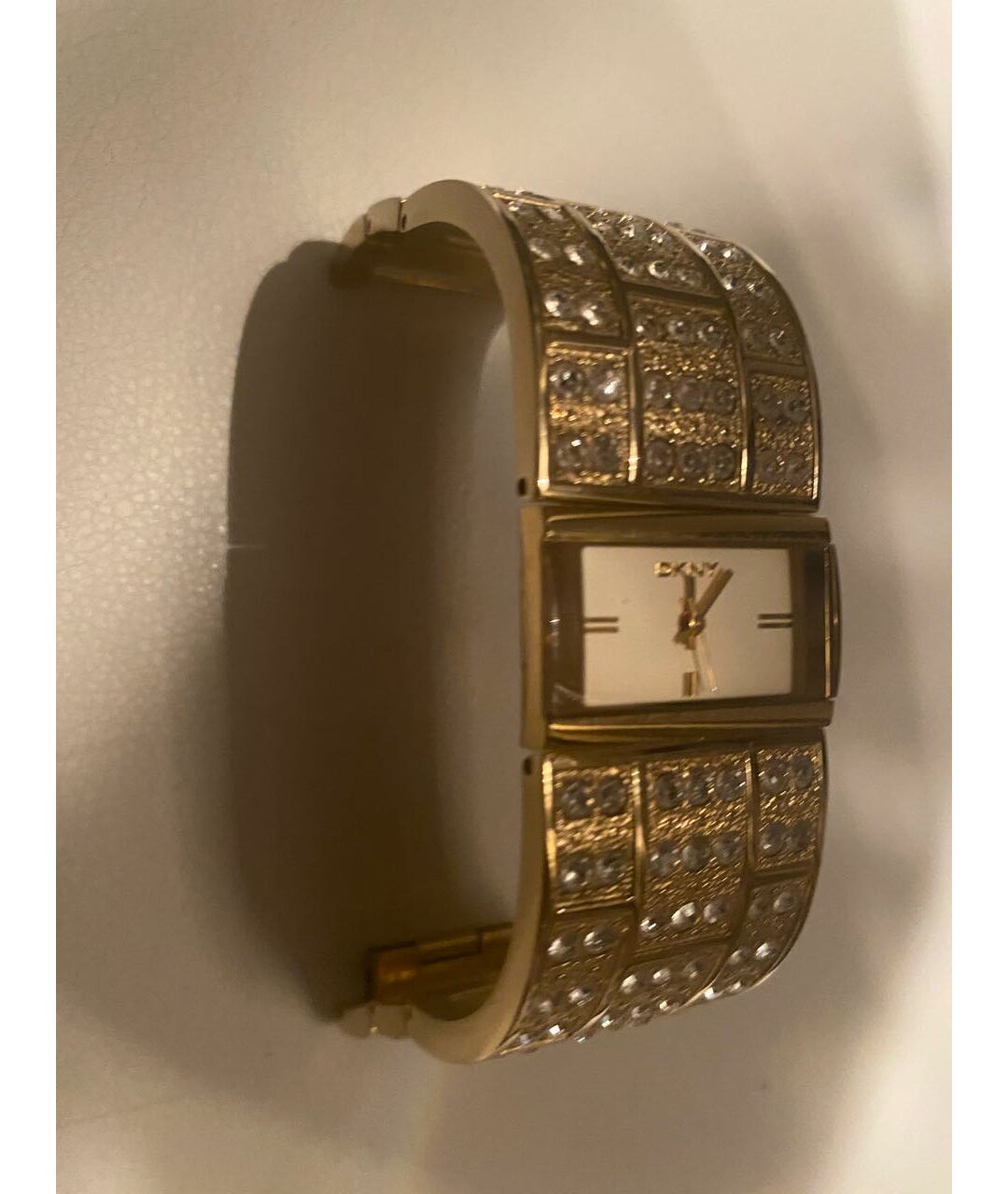 DONNA KARAN Золотые металлические часы, фото 3