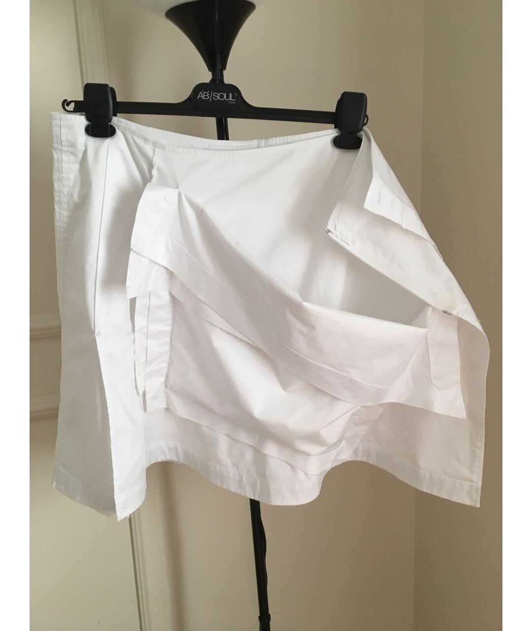 MCQ ALEXANDER MCQUEEN Белая хлопко-эластановая юбка мини, фото 2