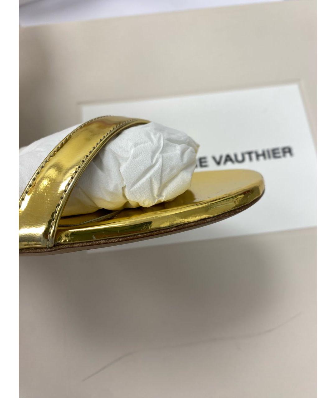 ALEXANDRE VAUTHIER Золотые босоножки из лакированной кожи, фото 4