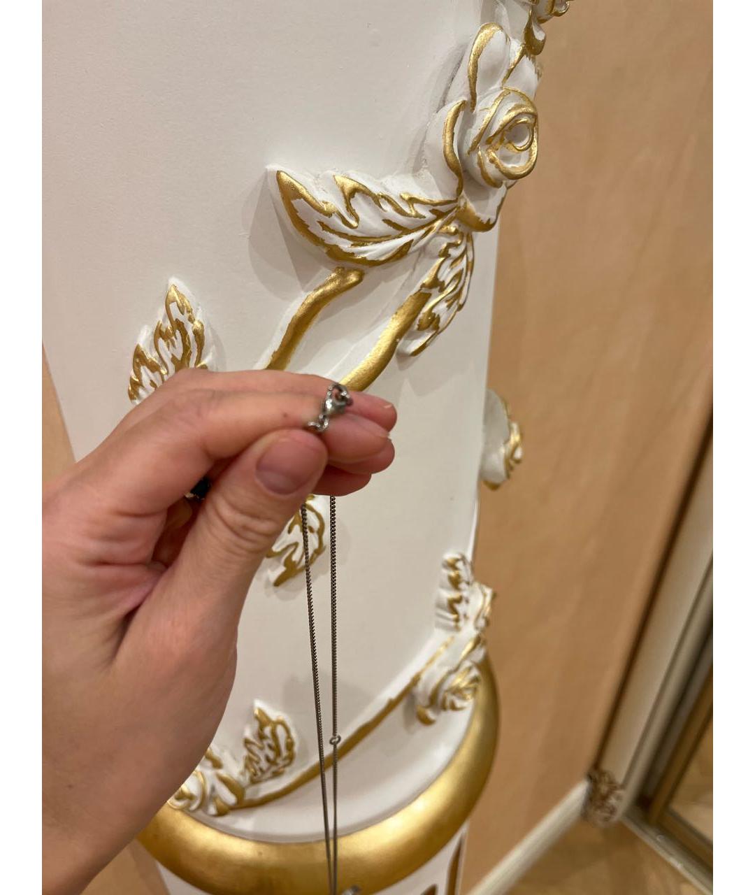 CHANEL Белая подвеска, фото 5