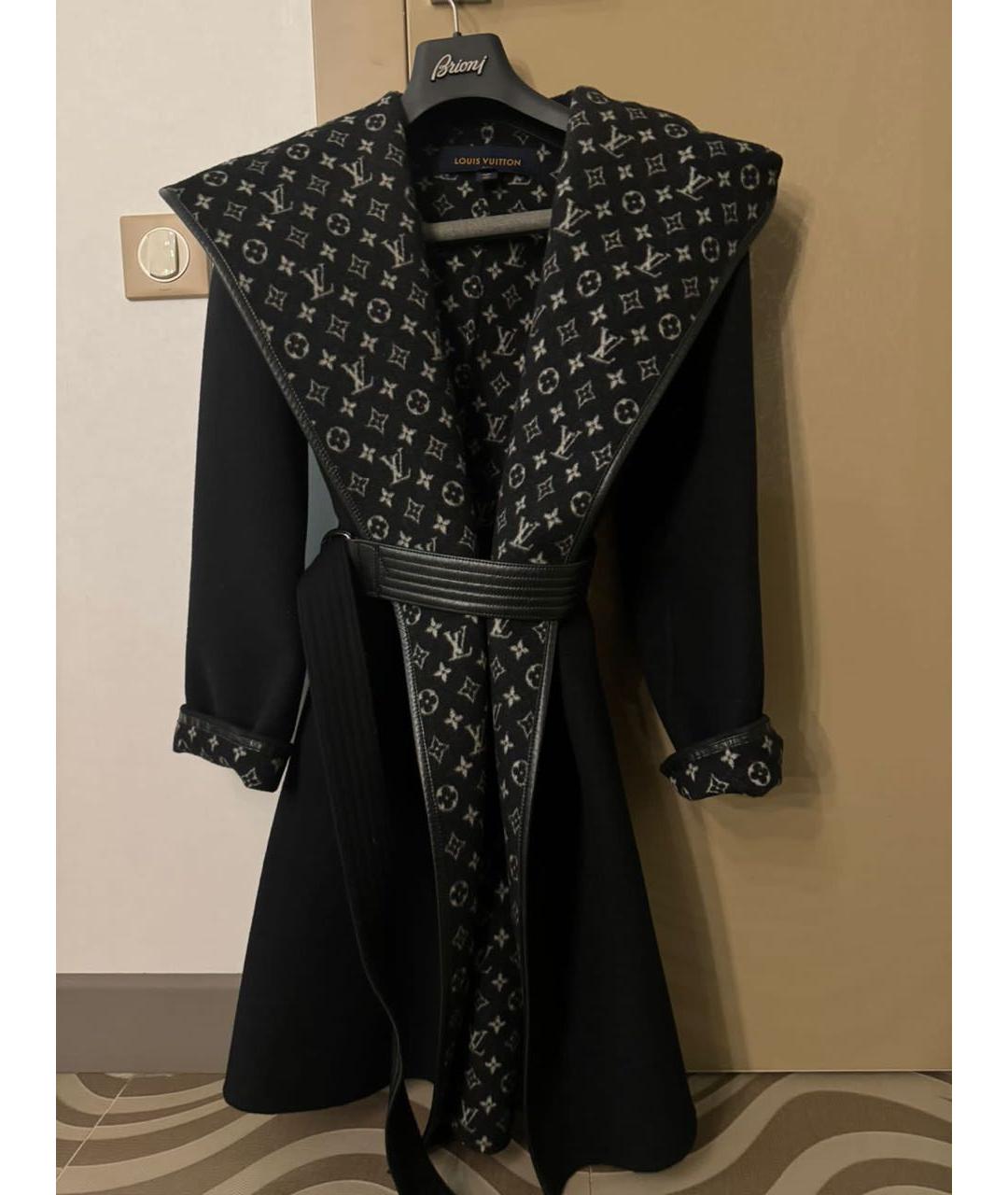 LOUIS VUITTON Пальто, фото 6