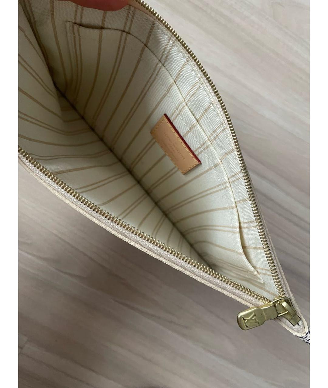 LOUIS VUITTON Белая косметичка, фото 3