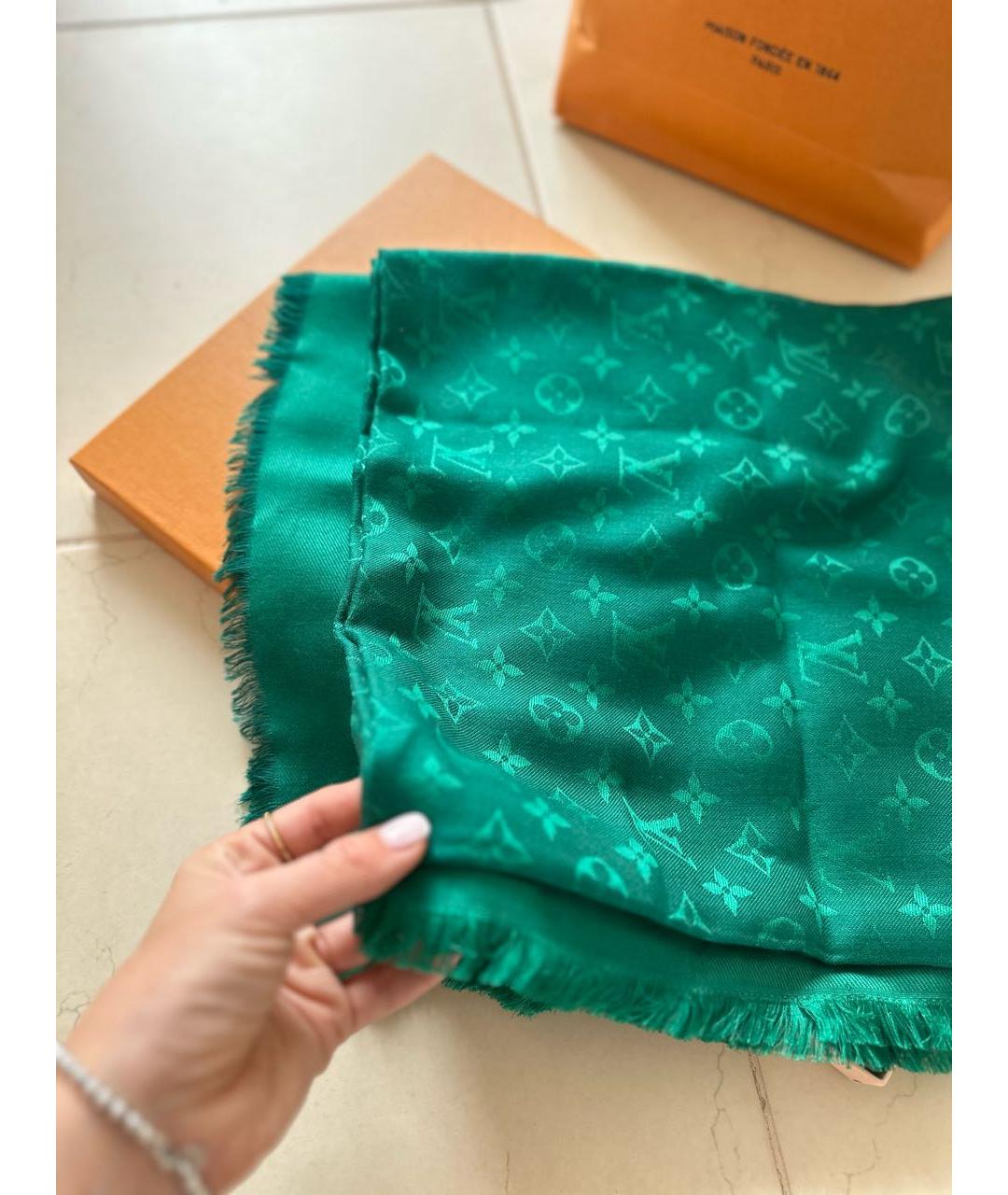 Louis vuitton green sales scarf