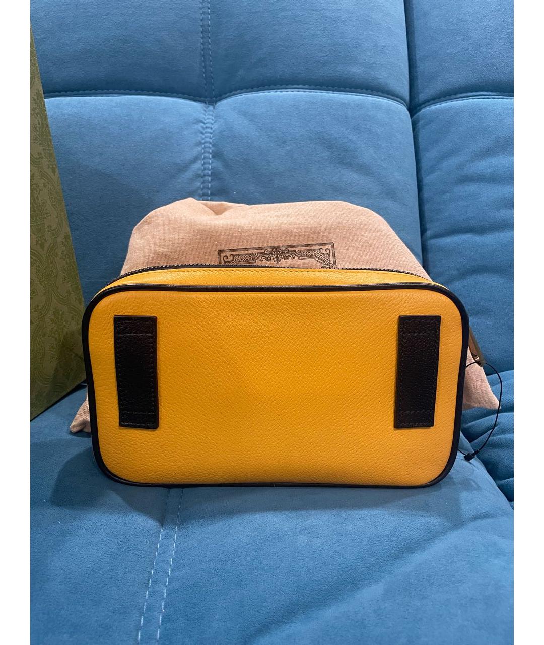 GUCCI Желтая кожаная поясная сумка, фото 3