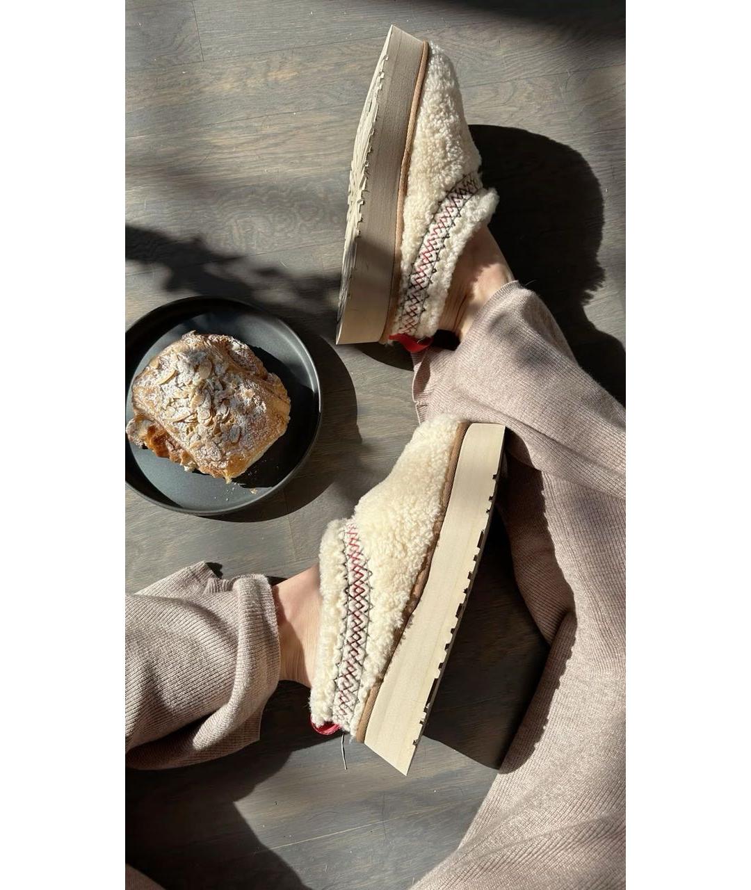 UGG AUSTRALIA Бежевые мюли, фото 4