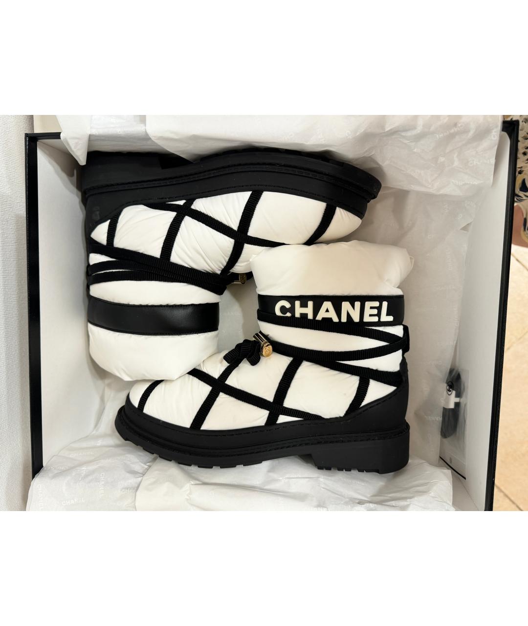 CHANEL PRE-OWNED Белые неопреновые ботинки, фото 6