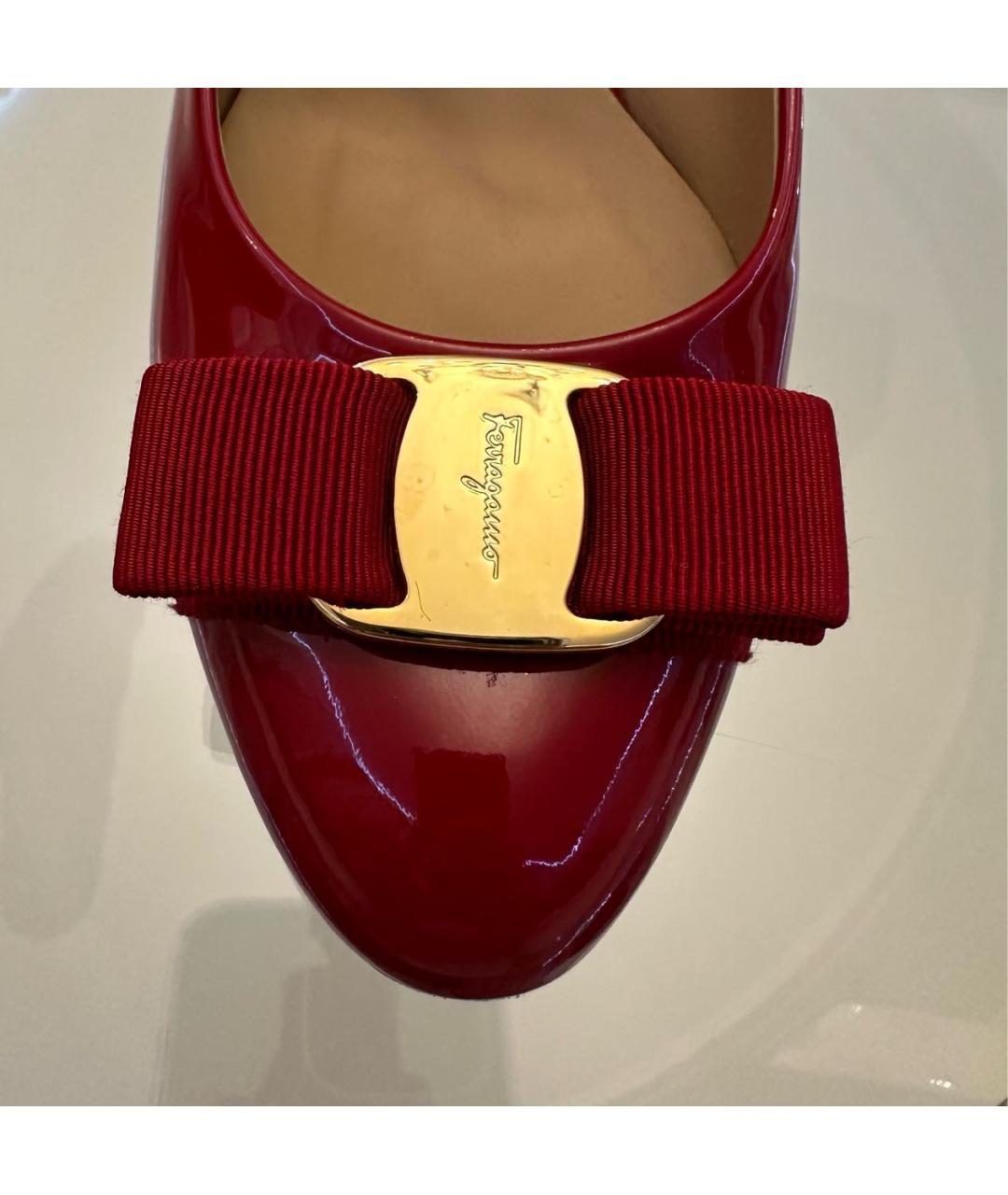 FERRAGAMO Красные туфли из лакированной кожи, фото 5