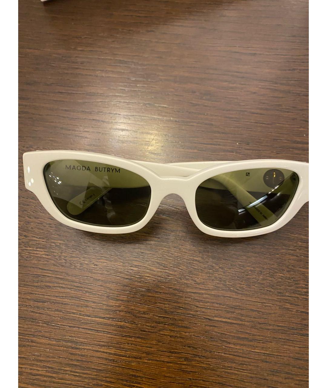 LINDA FARROW Белые пластиковые солнцезащитные очки, фото 2