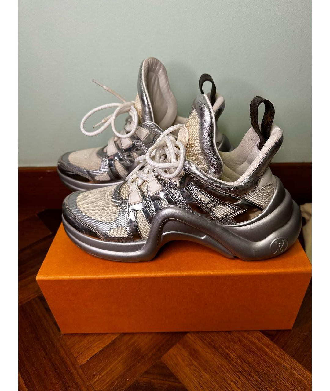 LOUIS VUITTON PRE-OWNED Серебряные кожаные кроссовки, фото 7