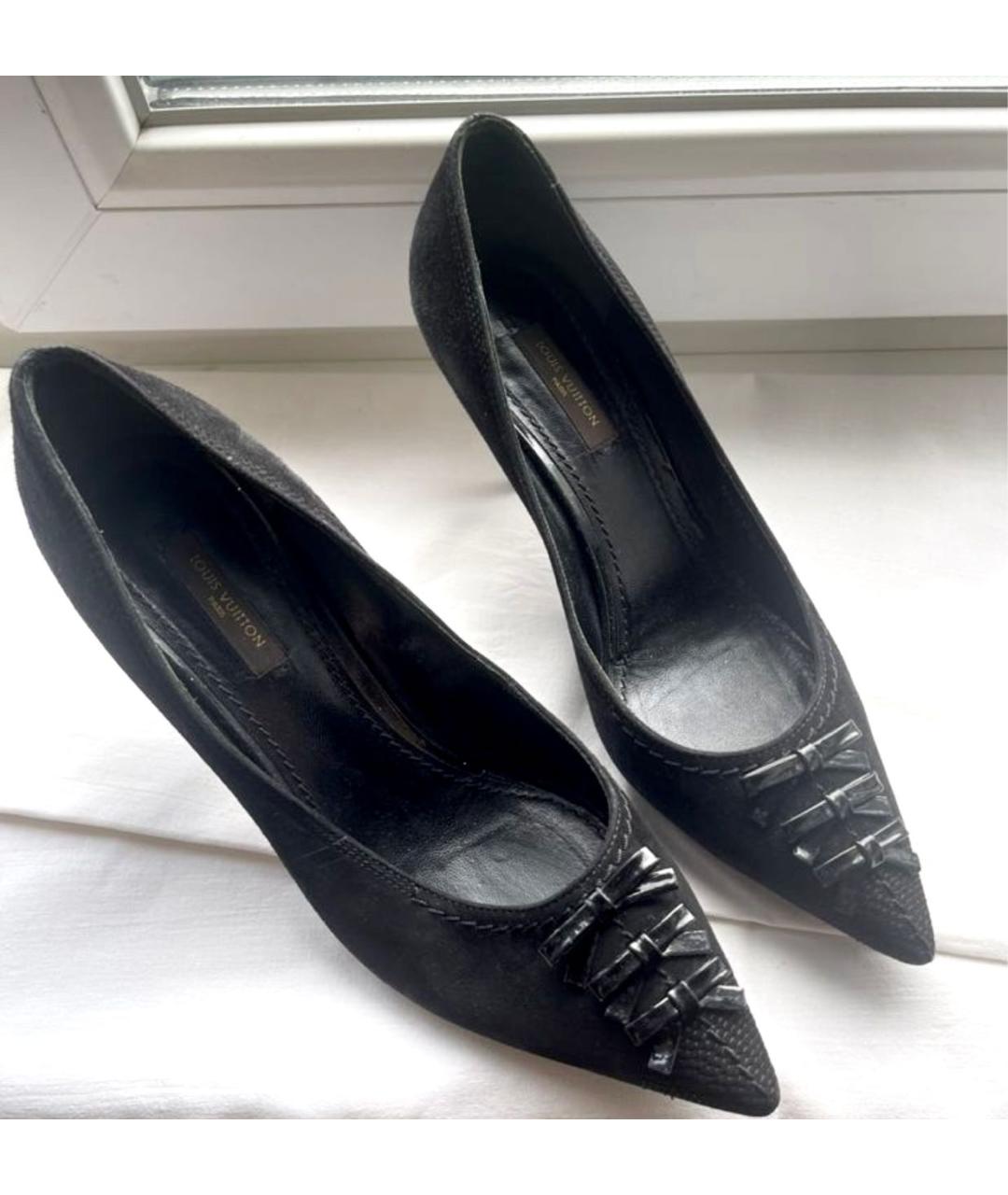 LOUIS VUITTON Черные замшевые туфли, фото 3