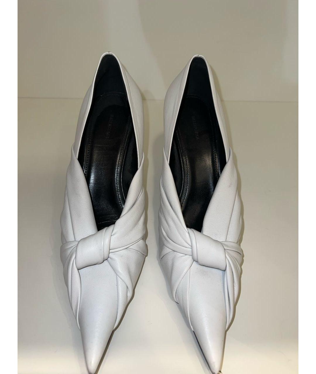 BALENCIAGA Белые кожаные туфли, фото 2