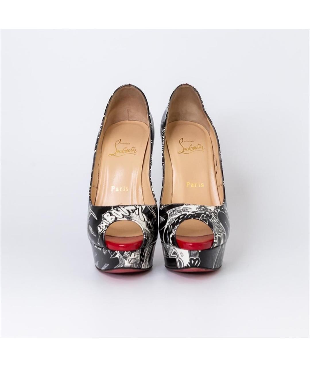 CHRISTIAN LOUBOUTIN Черные босоножки из лакированной кожи, фото 3