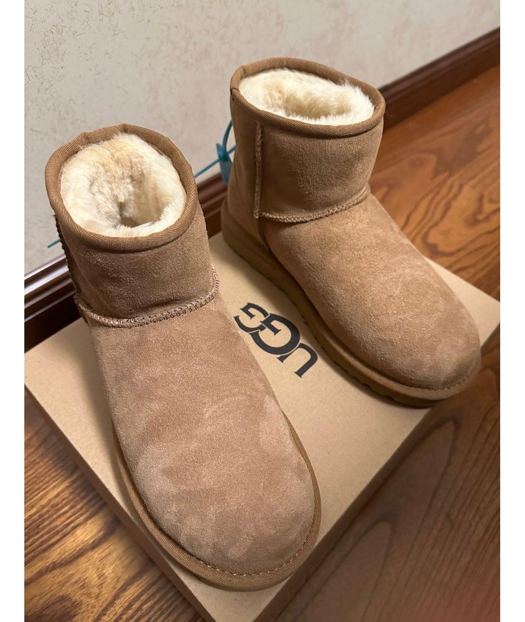 UGG AUSTRALIA Горчичные замшевые ботинки, фото 2