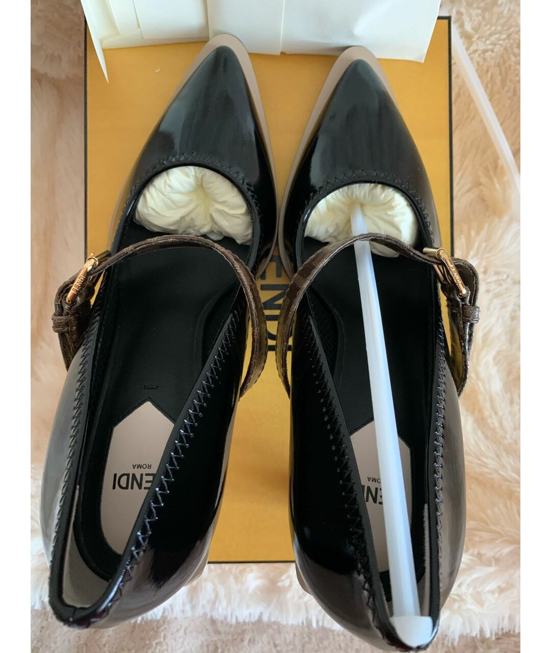 FENDI Черные туфли из лакированной кожи, фото 3