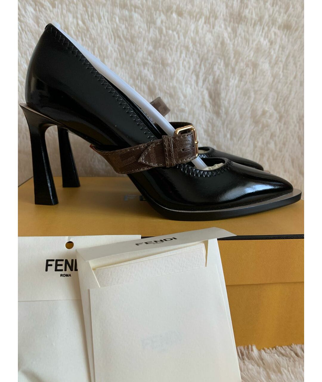 FENDI Черные туфли из лакированной кожи, фото 6